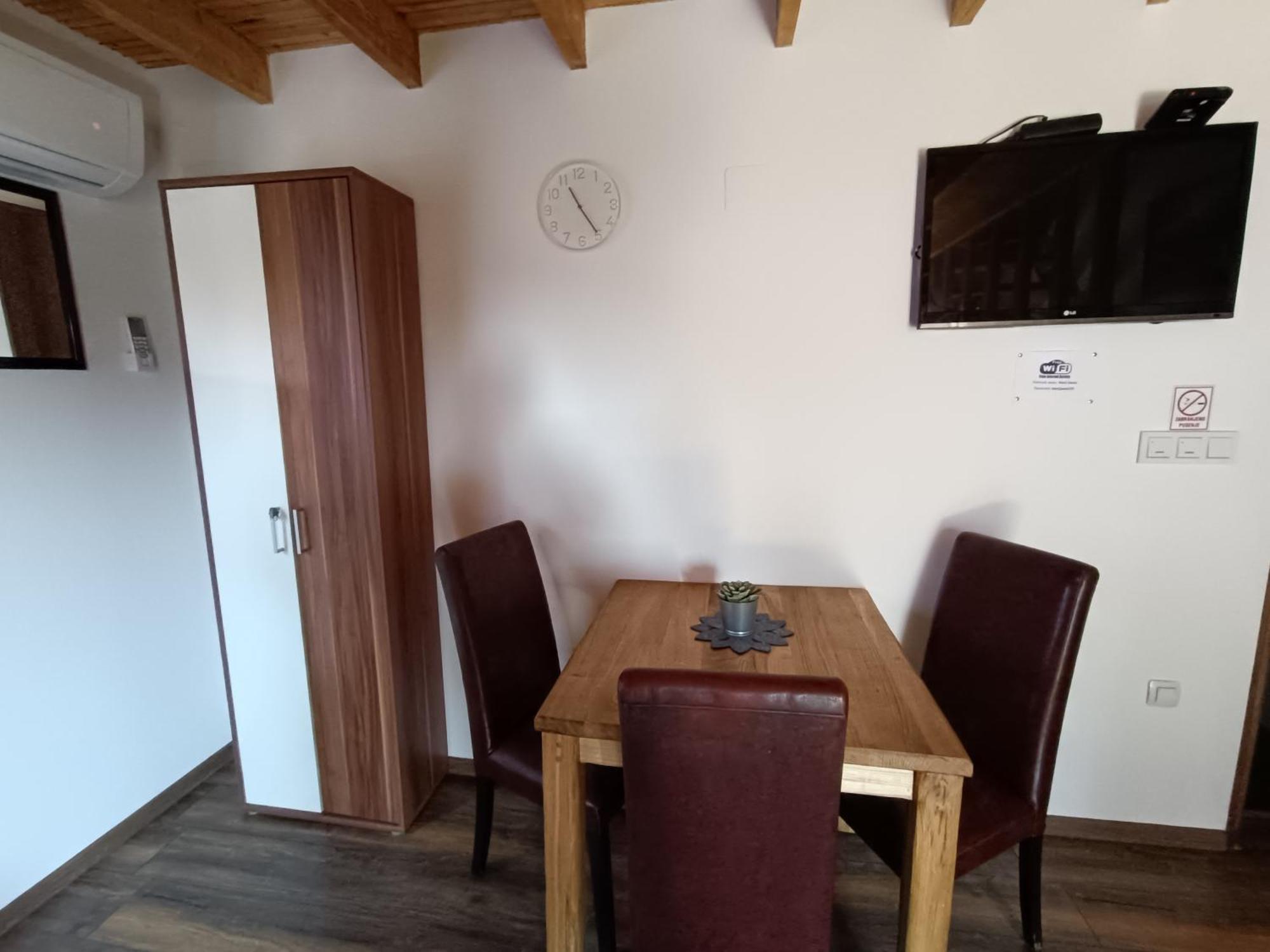 Hotel Guesthouse Stari Jasen Velika Mlaka Exteriör bild