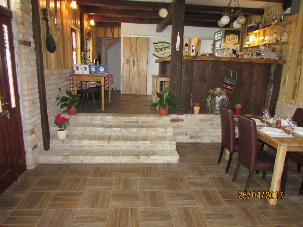 Hotel Guesthouse Stari Jasen Velika Mlaka Exteriör bild